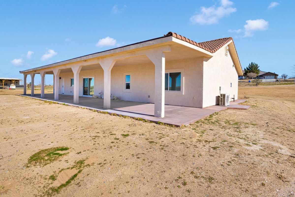 Building Photo - 24548 Ledbury Rd