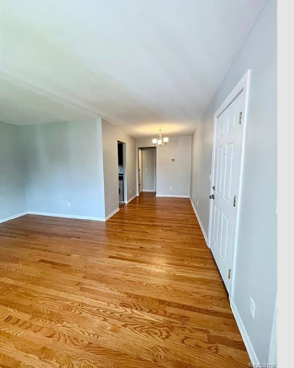 Building Photo - 525 Fairbrook St