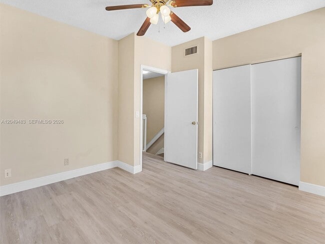 Building Photo - 60 Key W Ct