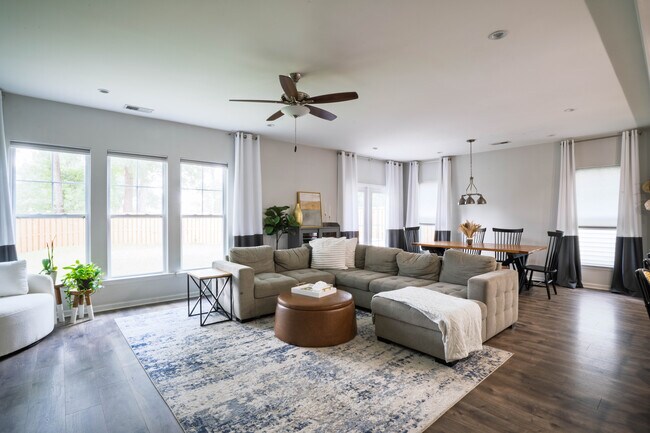 Building Photo - 86 Isle Of Palms E