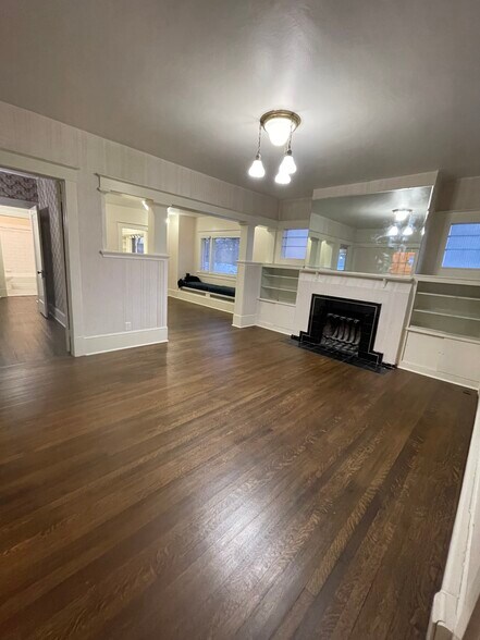 Building Photo - 264 E 4800 S