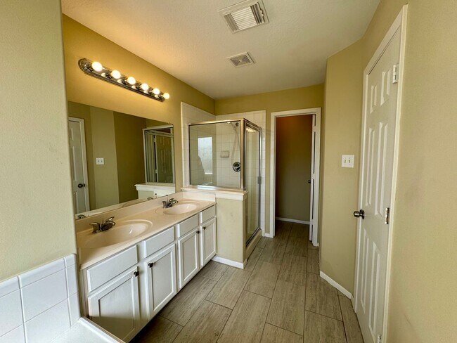 Building Photo - Bear Creek’s Best: A Beautiful Abode!