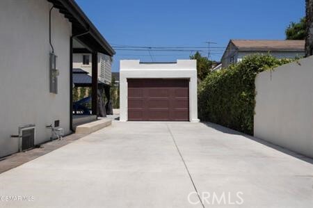 Building Photo - 230 Gerona Ave