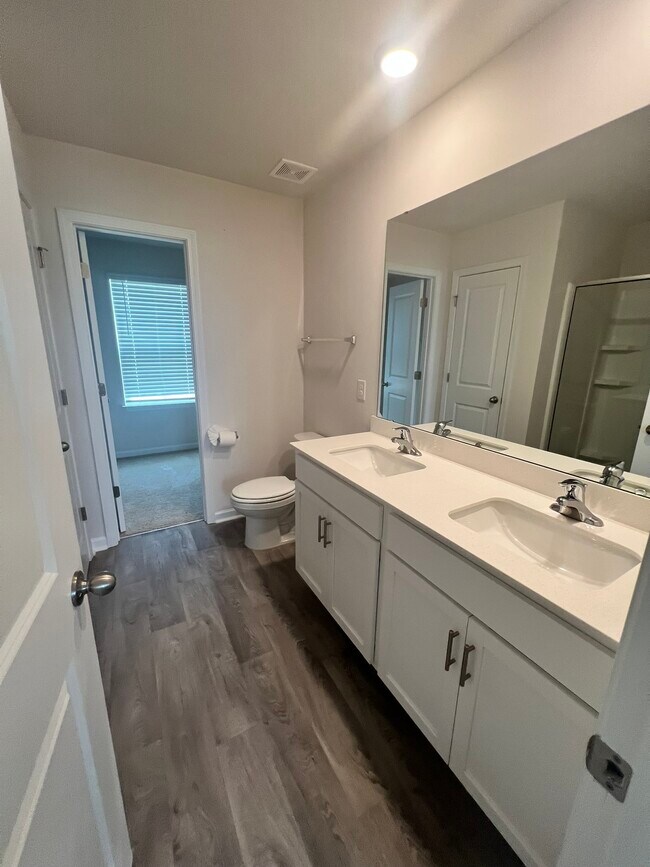 Building Photo - 591 Tochi Ct