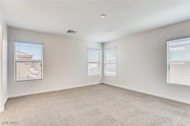 Building Photo - 6828 Majestic Palm Dr