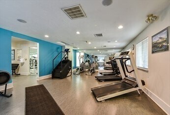 Building Photo - 29 Village Rock Ln