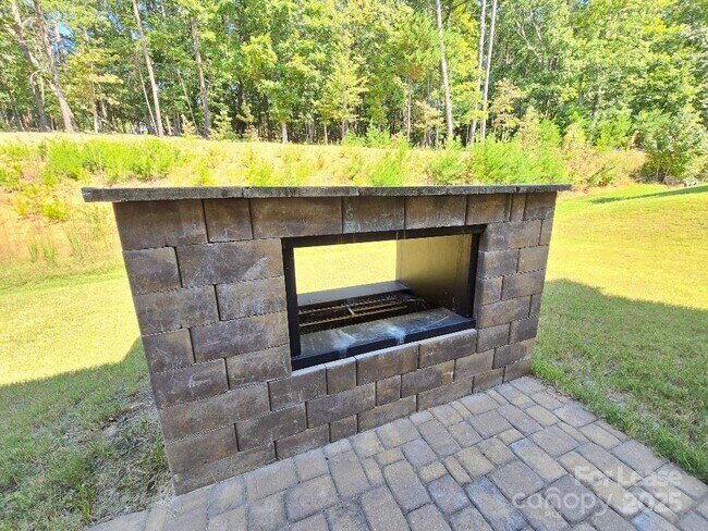 Building Photo - 14611 Murfield Ct