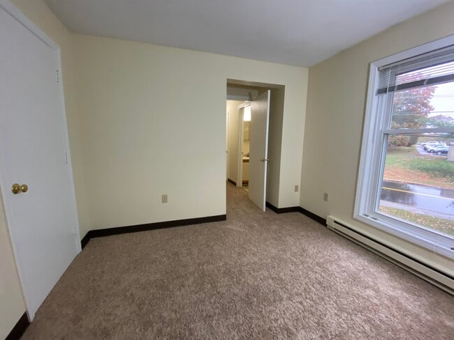 Building Photo - 131 Eastern Ave