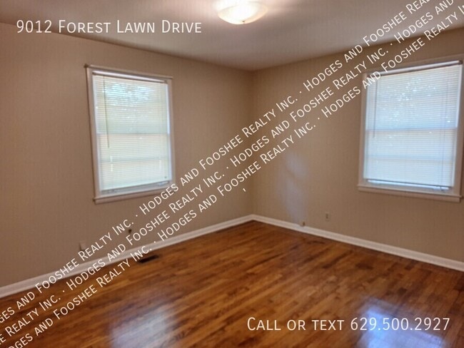 Building Photo - 9012 Forest Lawn Dr