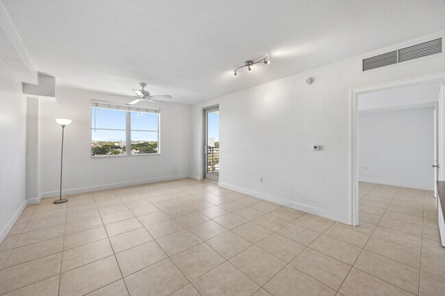 Building Photo - 1830 Radius Dr