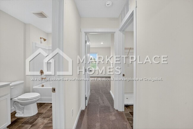 Building Photo - 7661 Belhaven Ln