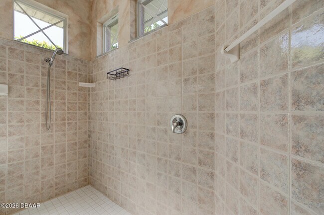 Building Photo - 6101 Sanctuary Garden Blvd