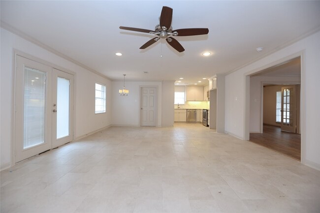 Building Photo - 6022 Beaudry Dr