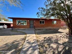 Building Photo - 1410 N Desmond Ave