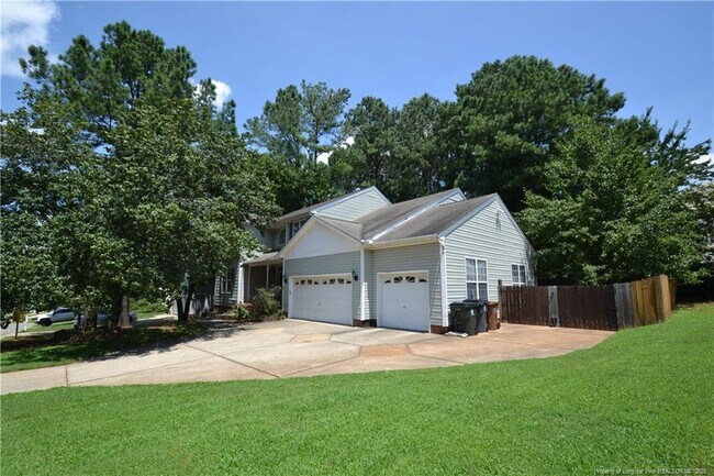 Building Photo - 313 Gooseberry Dr