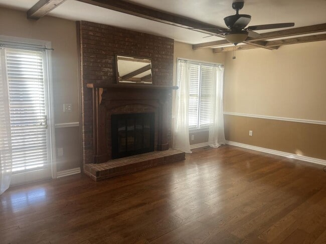 Building Photo - 138 Blue Ridge Dr