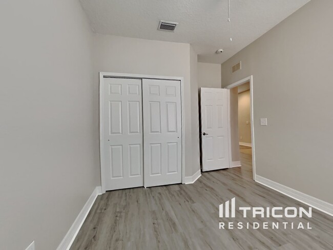 Building Photo - 9107 Kentucky Day Ct