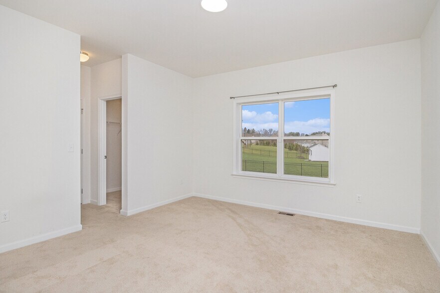 Building Photo - 35 Furlong Rd