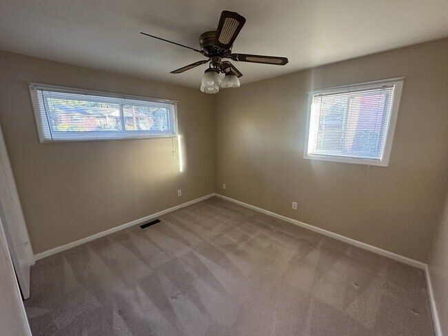 Building Photo - 1926 Boaz Rd