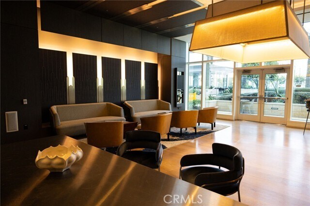 Building Photo - 877 Francisco St