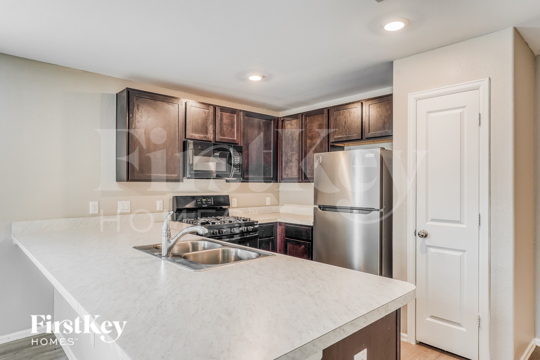 Building Photo - 3406 Hughes Mdw Wy