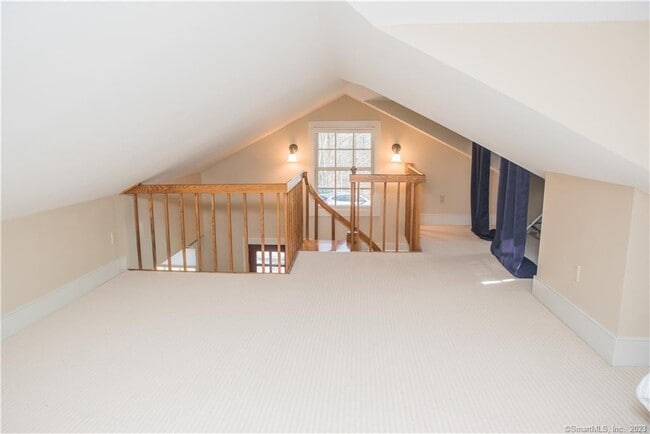 Building Photo - 30 Whiting Farm Rd