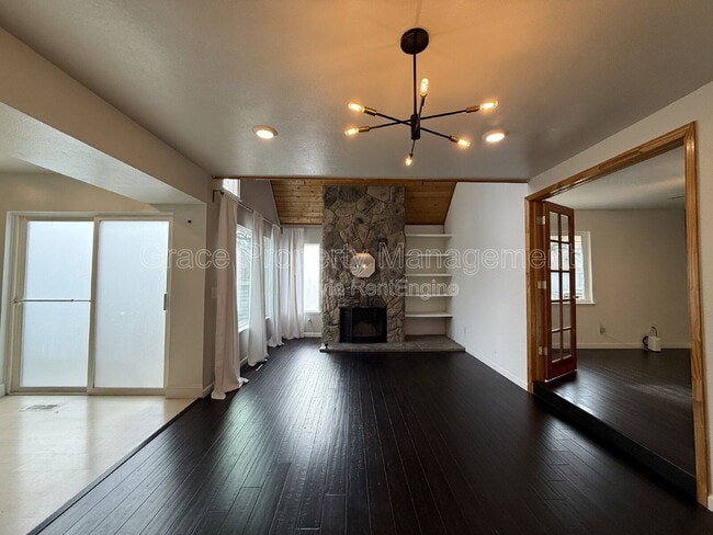 Building Photo - 2469 S Xanadu Way