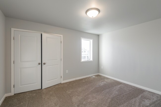 Building Photo - 3626 33rd St S