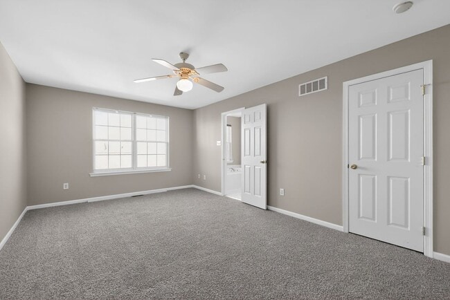 Building Photo - Gorgeous Recently Renovated 3 BR, 2.5 Bath Conshohocken Townhome!