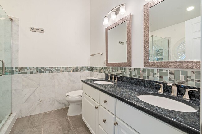 Building Photo - Southern Village Townhome available in early August
