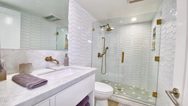 Building Photo - 1600 Ocean Dr