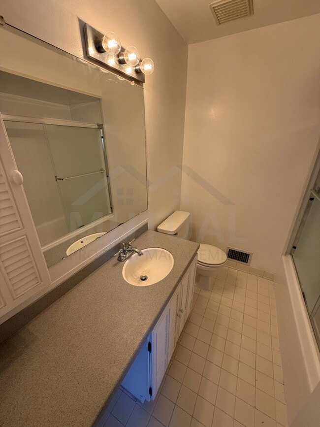 Building Photo - 48108 Colony Farm Cir