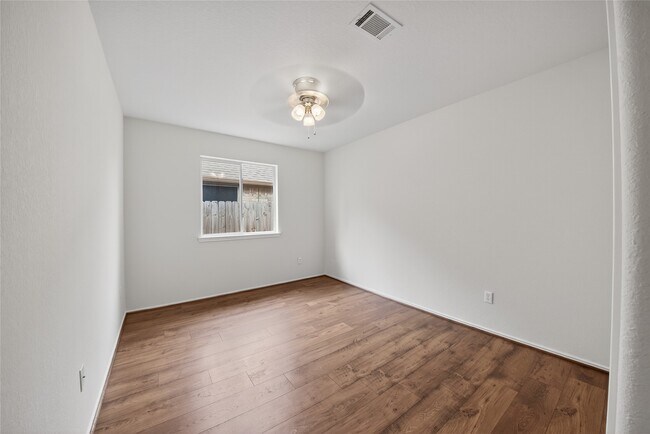 Building Photo - 18810 Appletree Ridge Rd