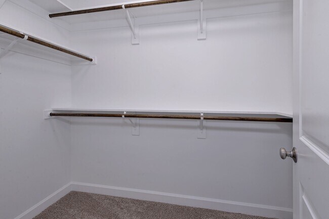 Building Photo - 718C Poquoson Ave