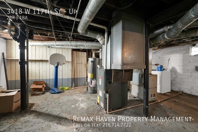 Building Photo - 3418 W 117th St