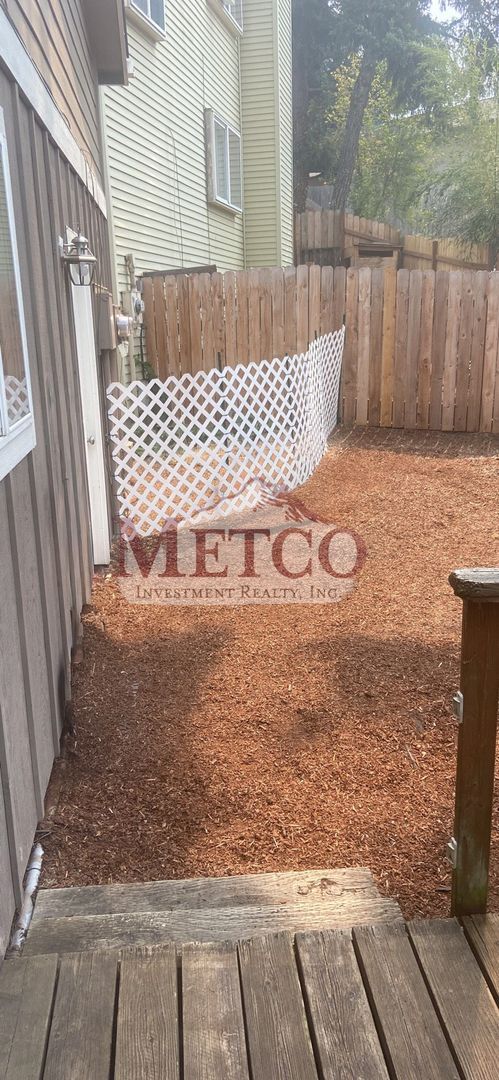 Building Photo - 16701