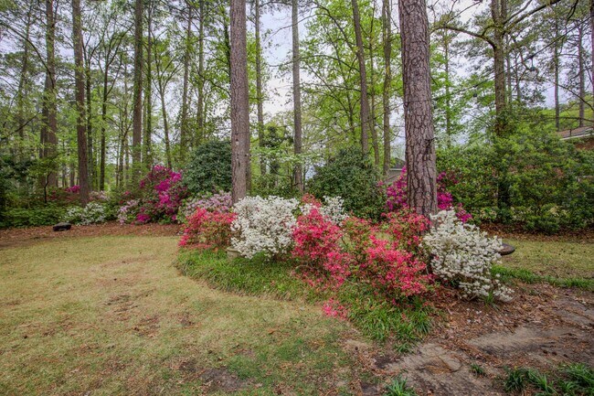 Building Photo - Spacious 3 Bedroom Home in Fayetteville, NC - Perfect for Family Living!