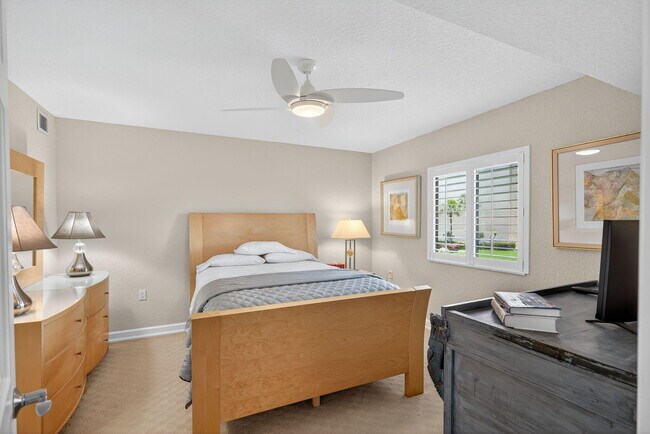 Building Photo - 401 Ocean Bluffs Blvd