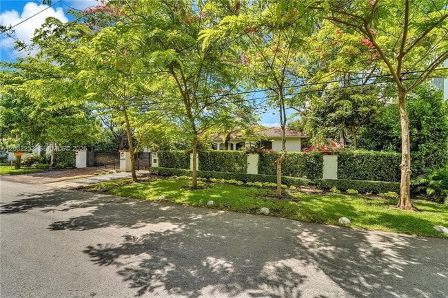 Building Photo - 6466 SW 84th St