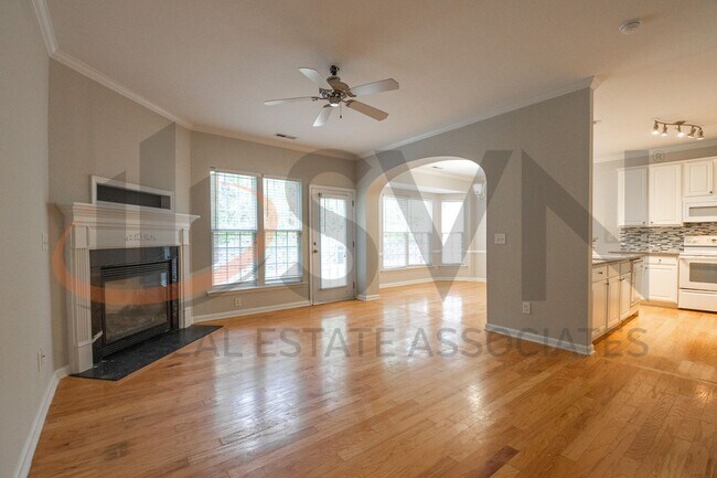 Building Photo - 3 Bedroom / 2.5 Bath in South Durham Neighborhood!