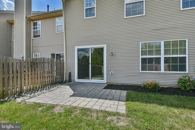 Building Photo - 35 Nutmeg Pl