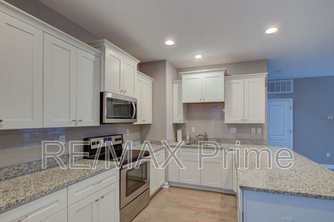 Building Photo - 4158 Pughsville Rd