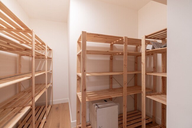 Building Photo - Stunning Views from Silver Lake Hillside Home for Rent with Spectacular Views