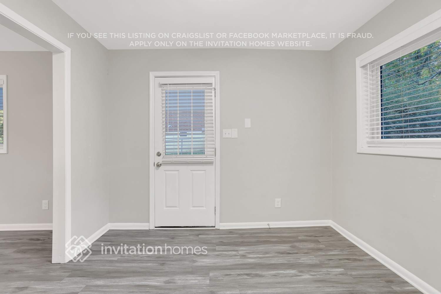 Building Photo - 2833 Altaview Dr SE