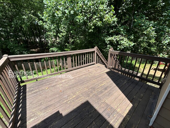 Building Photo - Limited Time Special Offer / Spacious 4 Bedroom Home in Suwanee / Large Yard / Pet Friendly