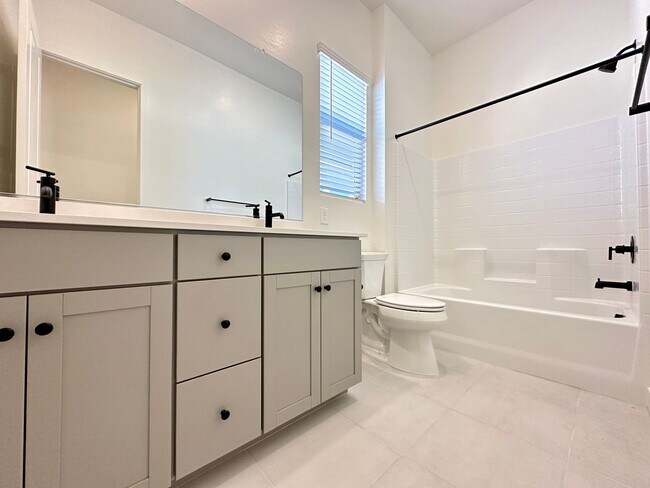 Building Photo - Summerlin Village