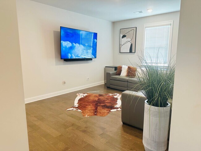 Building Photo - 603 Skye Ct