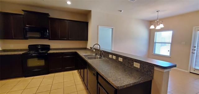 Building Photo - 2106 Spruce St