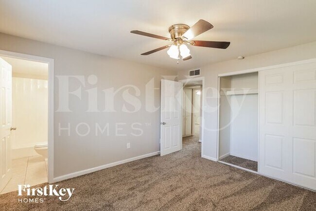 Building Photo - 13248 N 38th Pl