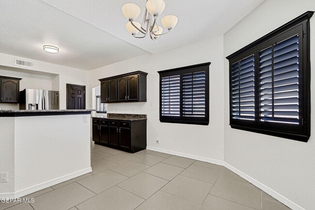 Building Photo - 13913 Golden Mesa Ct